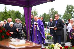 Dramat polskiej wdowy zlekceważył wczoraj Konsul RP w Szwecji! A dodatkowo nakazał okłamać dziennikarzy Patriot24.net, którzy chcą kobiecie pomóc!