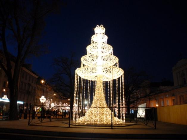 Świąteczna iluminacja na ulicach Warszawy